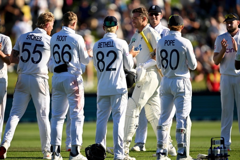 Australia and India were left disappointed at the Gabba as heavy rain washed away much of the first day of the third Test match - how it happened