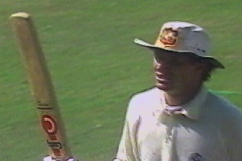 Dehydration, double centuries and the controversial decision in the 1986 Test draw