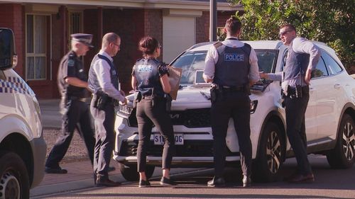 Adelaide teen shot in leg during 'horrific' drive-by