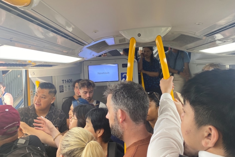 High number of Sydney train drivers off sick 'coordinated' to disrupt services, government tells tribunal