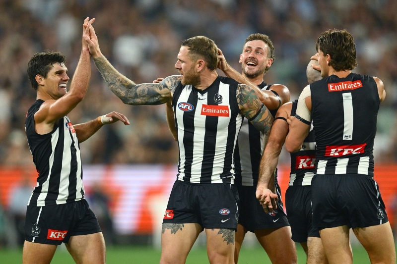 Collingwood demolishes poor Port Adelaide, Western Bulldogs too strong for North Melbourne, Brisbane clip Sydney again