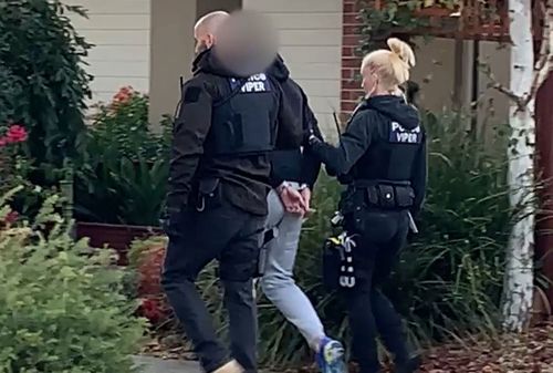 Teenagers among eight people charged over extortion threats made to tobacco stores in Melbourne